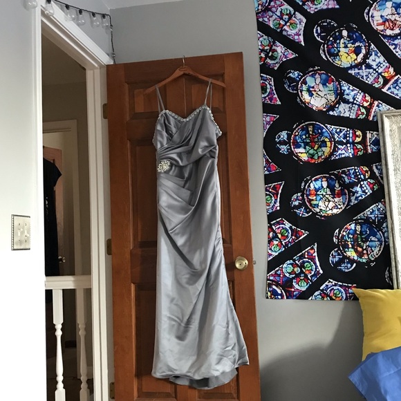 prom or evening dress - Picture 1 of 1